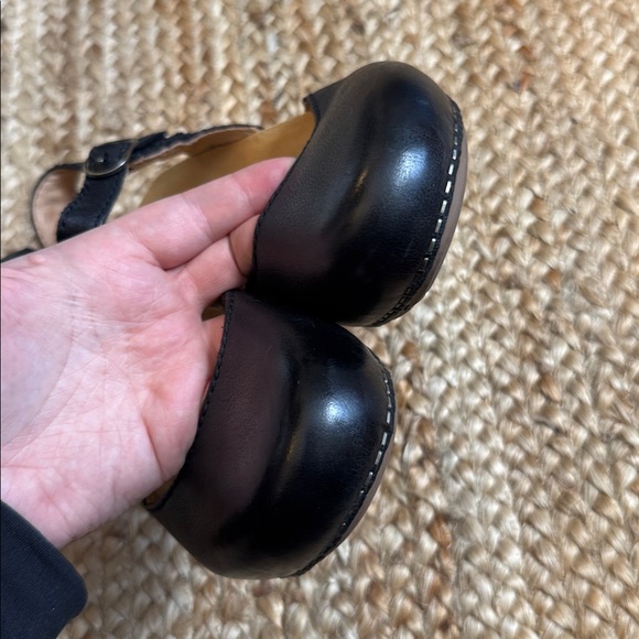 Dansko 39 Tiffani Womens Burnished Black Milled Leather Mary Jane Clog Sandals - Picture 4 of 8